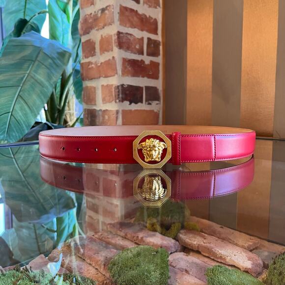VERSACE Hexagon Medusa Buckle Red Leather Belt 100/4 (SZ XL) main image 6